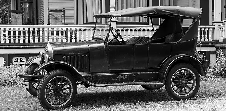 Image for news story: Students Study How Cars and Booze Mixed in the Early 20th Century
