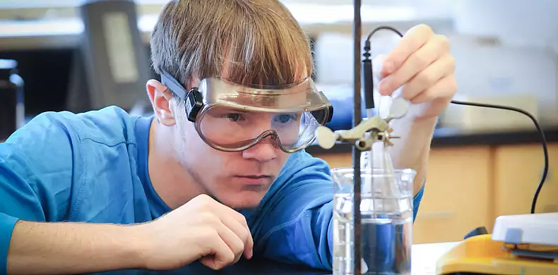Image for news story: Susquehanna’s schools of business, natural sciences launch chemistry management major