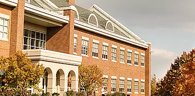 Image for news story: Wall Street Journal Places SU in Top 20 Percent