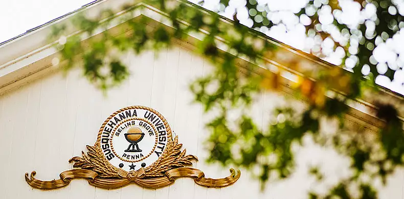 Image for news story: Alumni Connections Key to Student Success